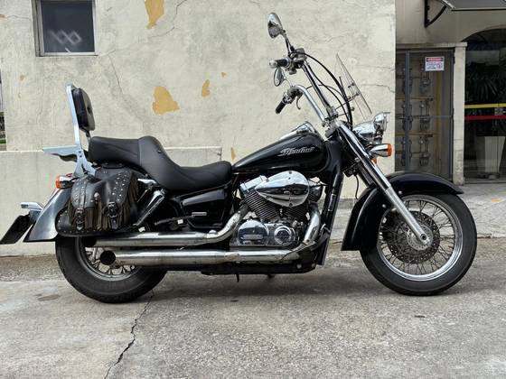 HONDA SHADOW 750 